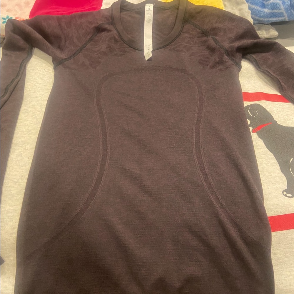 Lululemon long sleeve shirt